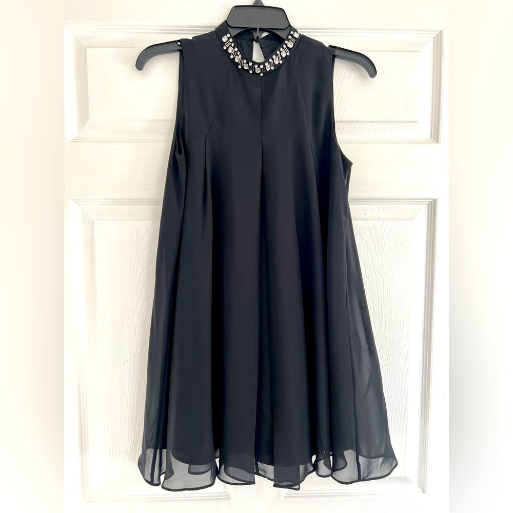 Classy short formal dress!